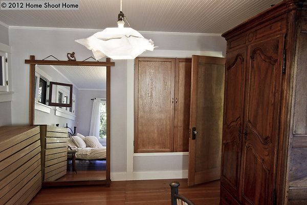 13bedroom2-reverse